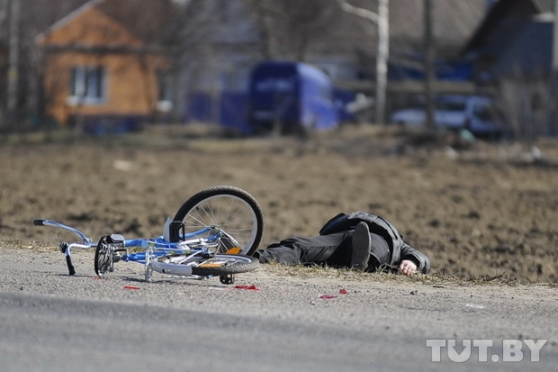 Личный блог: Из 186 водителей, проезжавших мимо сбитого велосипедиста, остановились девять