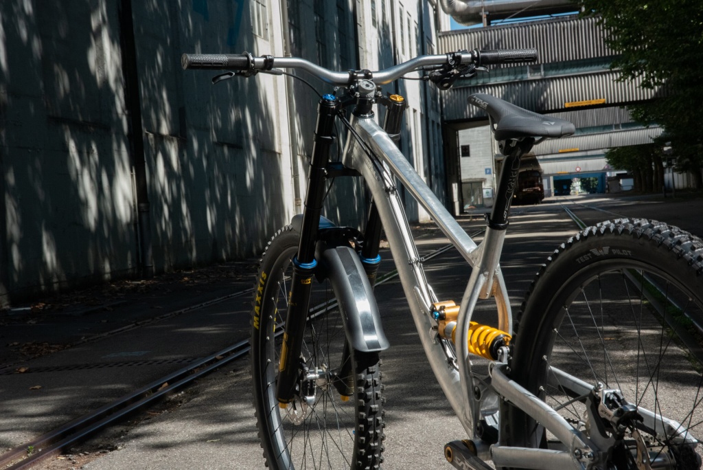 Новое железо: Gamux анонсировали два собственных велосипеда