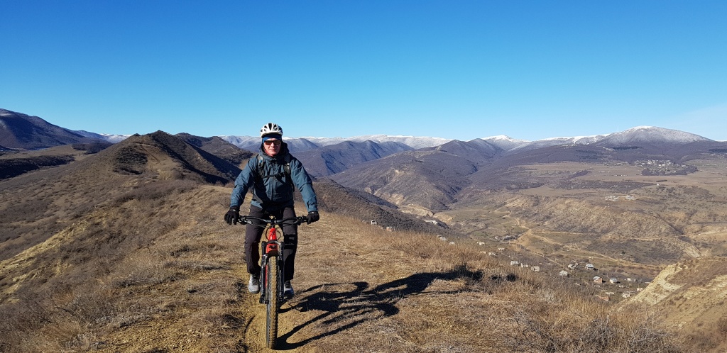 Места катания: Грузия на электровелосипеде (e-bike tours)