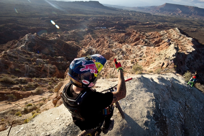 Логово небольшого котейки: Red Bull Rampage первые новости