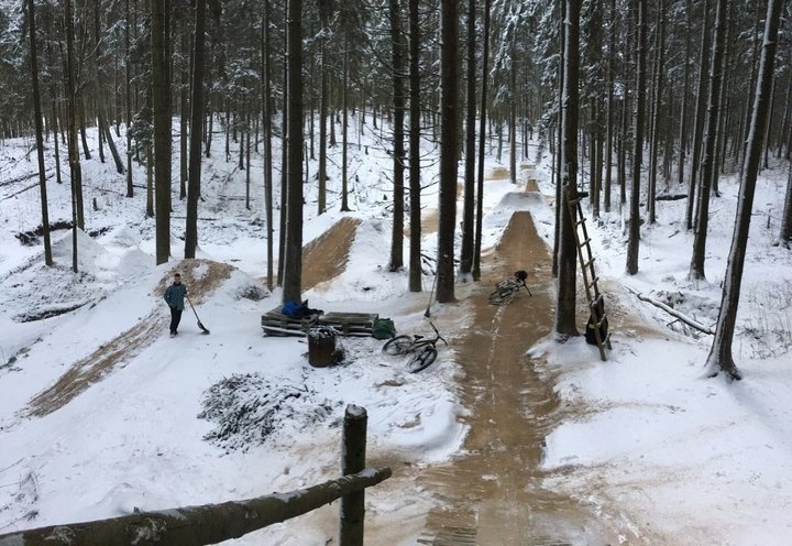 Zelenoffka trailride crew, Минск.: Борьба за существование МТБ В Беларуси. Помогайте.