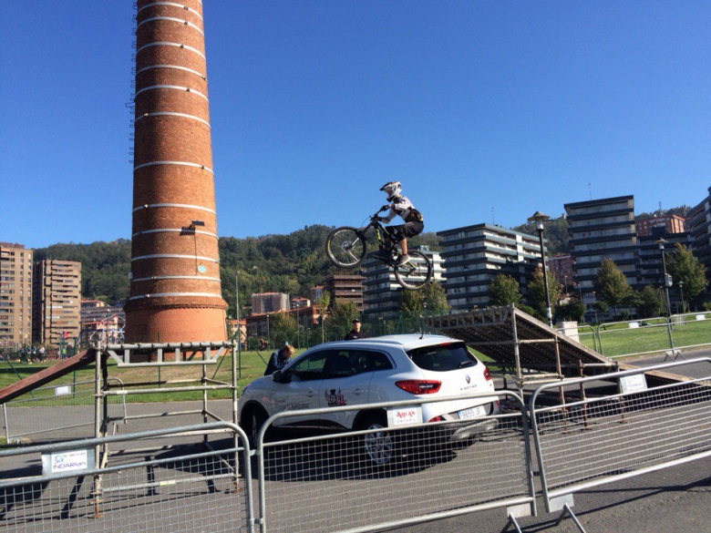 Блог им. IvanKunaev: City Downhill Bilbao